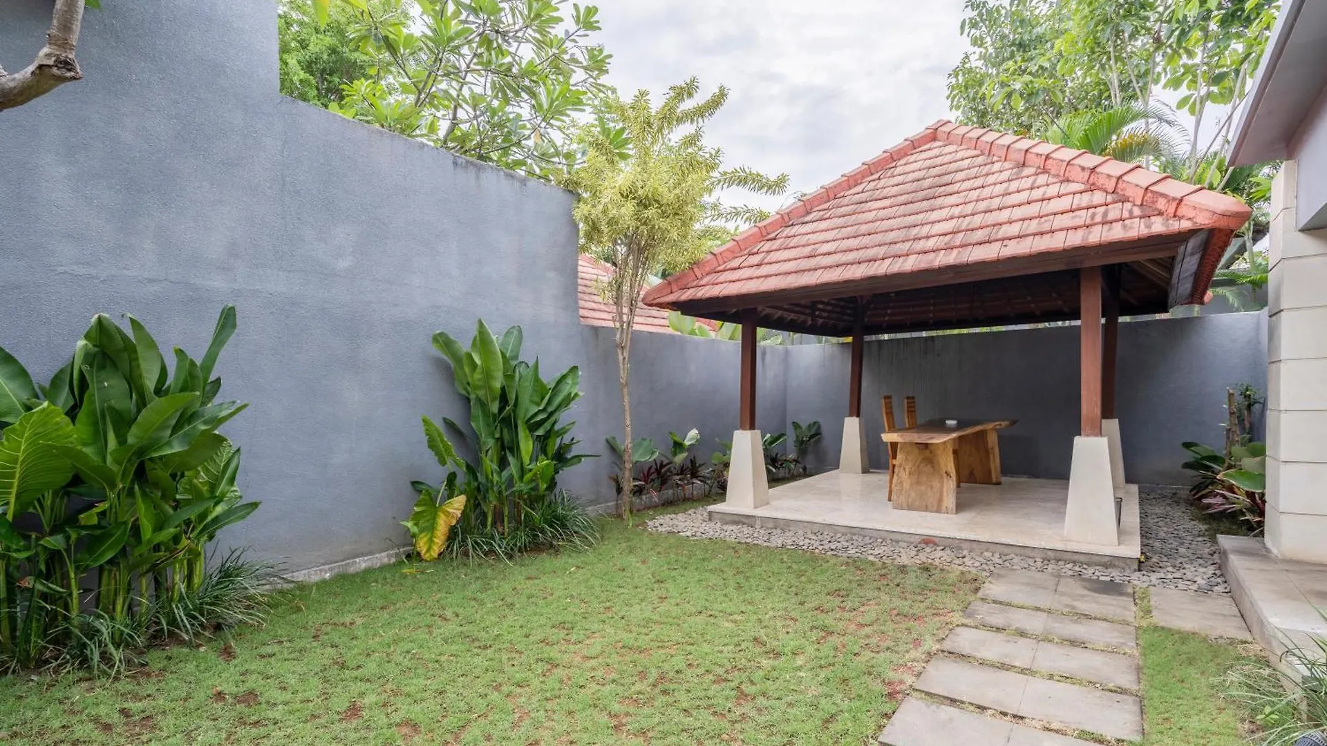 Kings Villas Sanur By Moria Denpasar  Indonesia